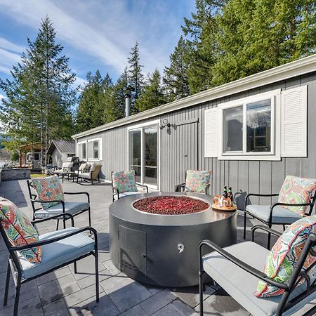 Riverfront Home With Deck, Near Mount Rainier! 팩우드 외부 사진